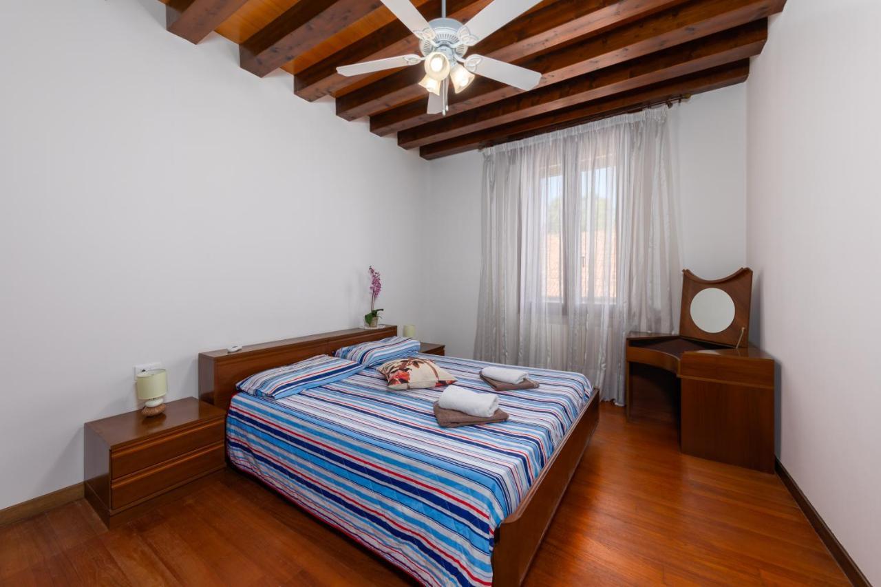 Апартаменты Giulia House Венеция Экстерьер фото