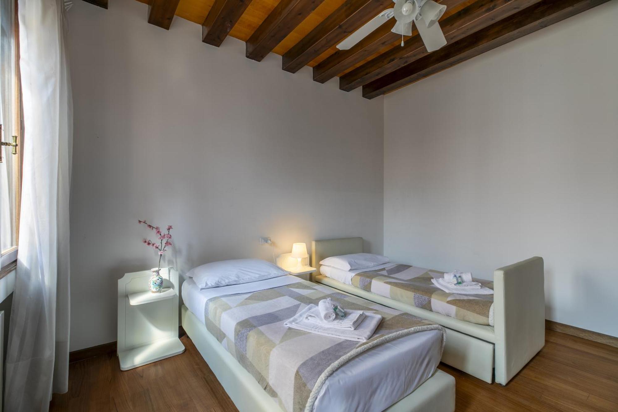 Апартаменты Giulia House Венеция Экстерьер фото